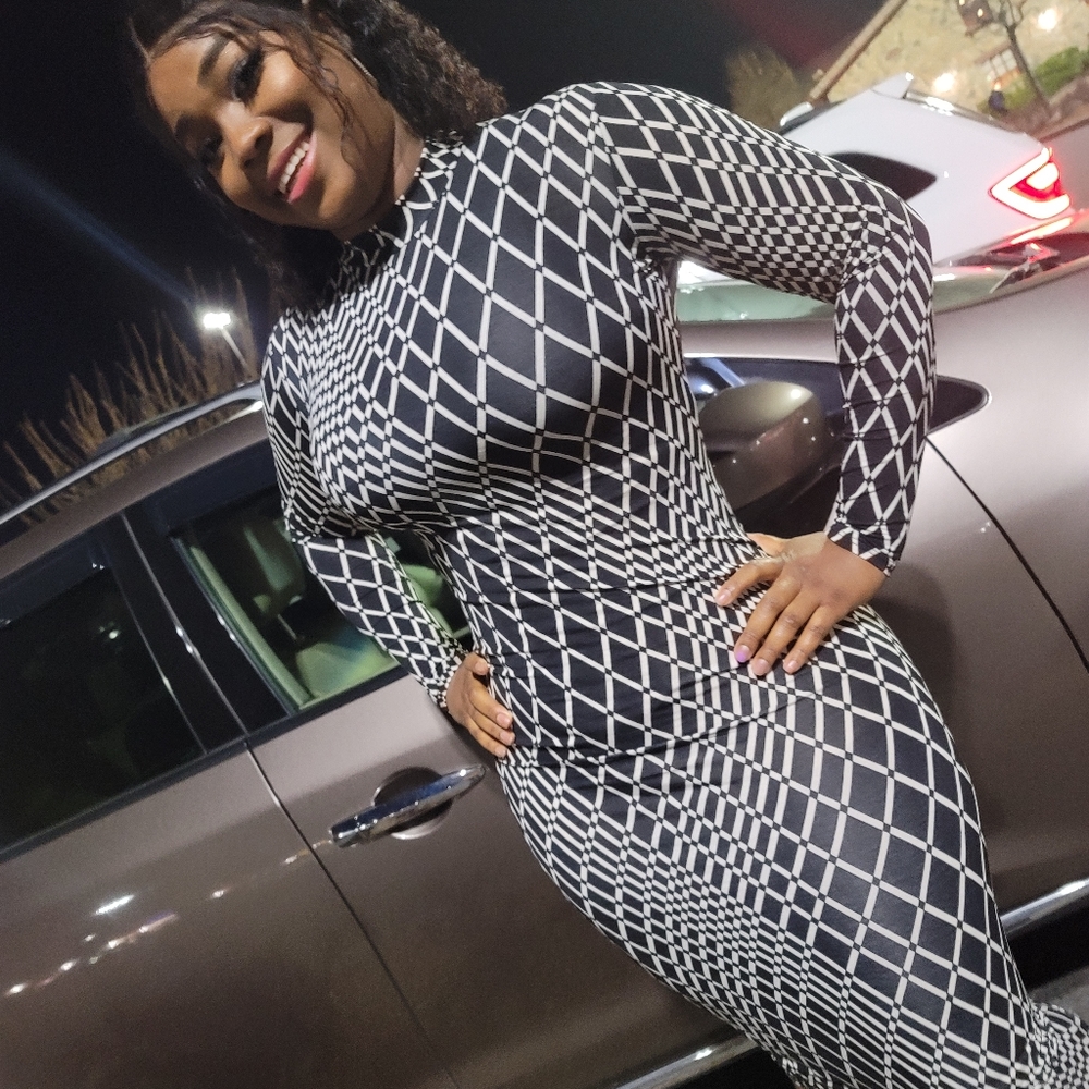 💣🧊BLACK ICE midi-con Dress💣🧊